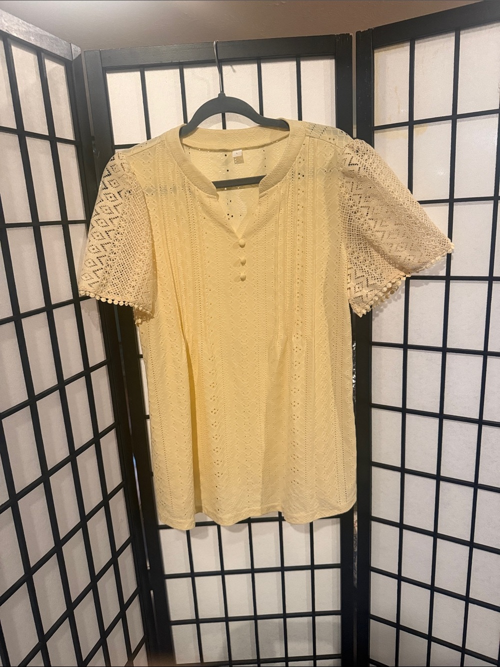 Light Yellow Short-Sleeve Knit Top with Button Placket